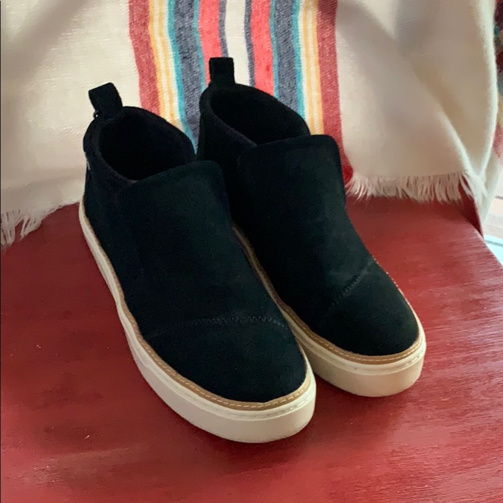 TOMS